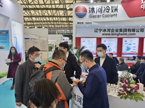 互留聯(lián)系方式，以備會后深入了解